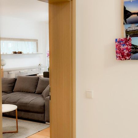 Modern Und Lichtdurchflutet - Ferienwohnung Mit Terrasse Fachbach Buitenkant foto